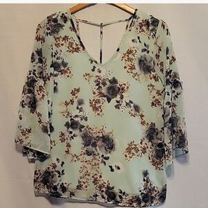 Charming Charlie Floral Print Women's Top -Size M